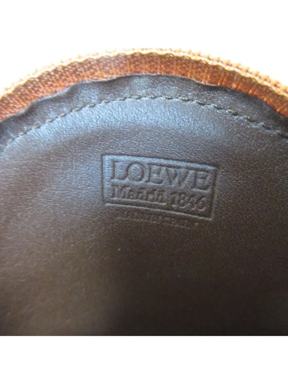 Loewe Velazquez Round Wallet